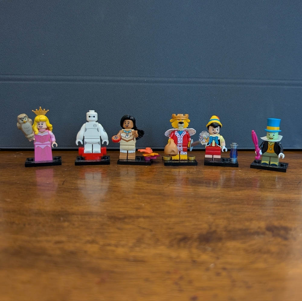 LEGO Minifigures - Series Disney 100. Set of 6